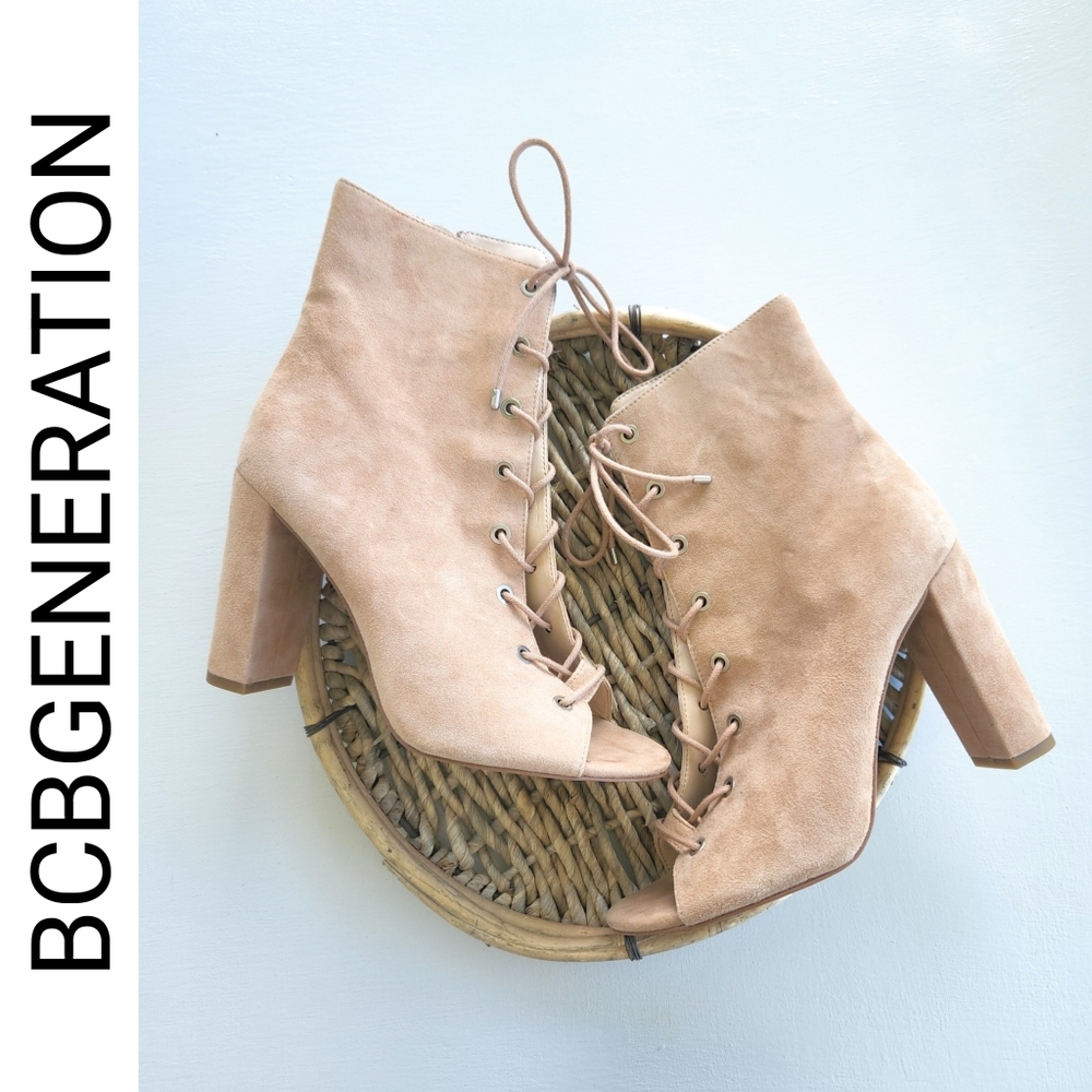 BCBGeneration Ripley Lace-Up Heeled Boots Size 9
